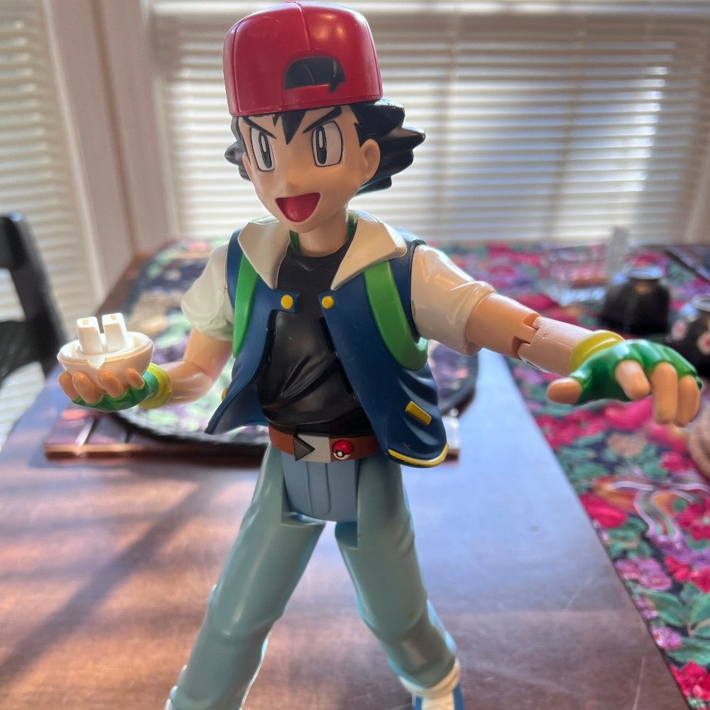 ASH KECHUM 💗 Trainer Action Figure ➡️ POKEMON 2001 💥 RARE Poseable Talking